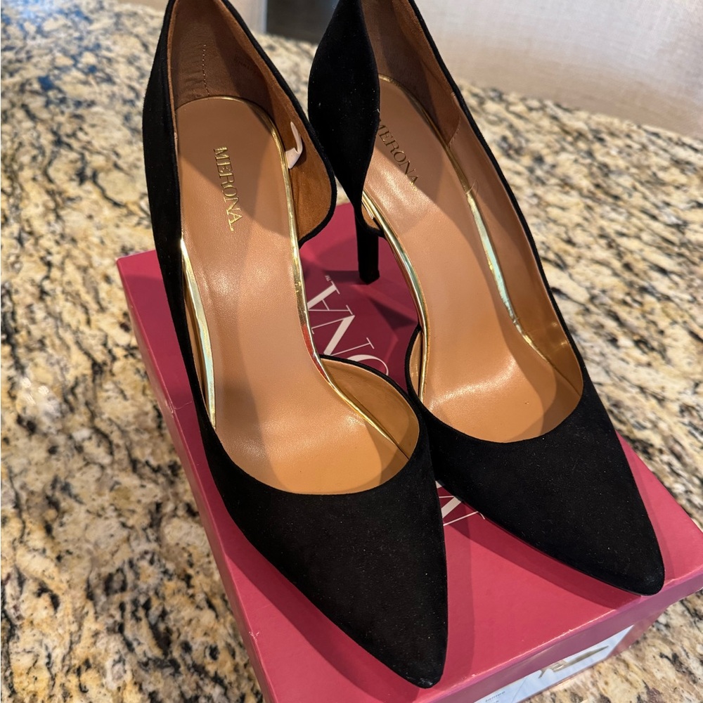 Target Merona Black Suede Pumps Size 10